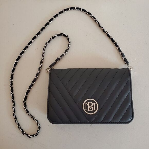 Badgley Mischka Crossbody Studio Bag Black Vegan Leather Logo Quilted Chain - Picture 2 of 10